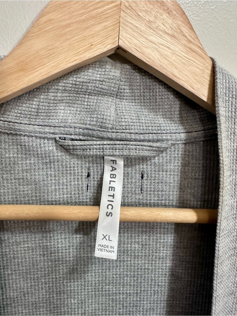 Fabletics Waffle Knit Robe in Heather Grey Size XL Loungewear - Picture 4 of 9